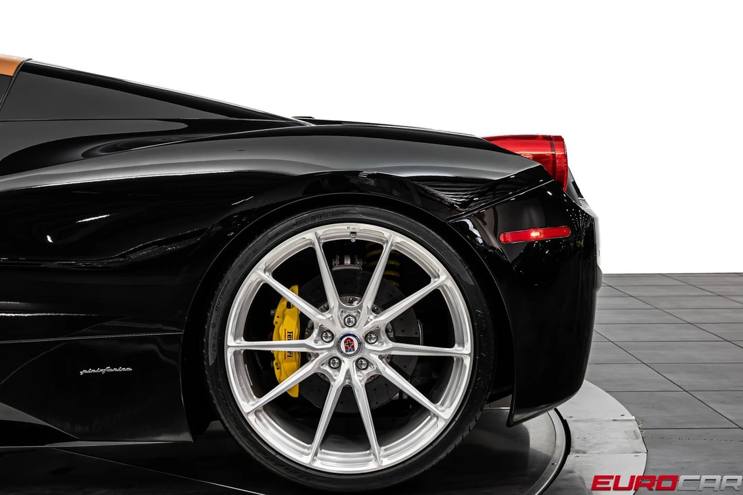 2013 Ferrari 458 Spider - Image 17 of 31