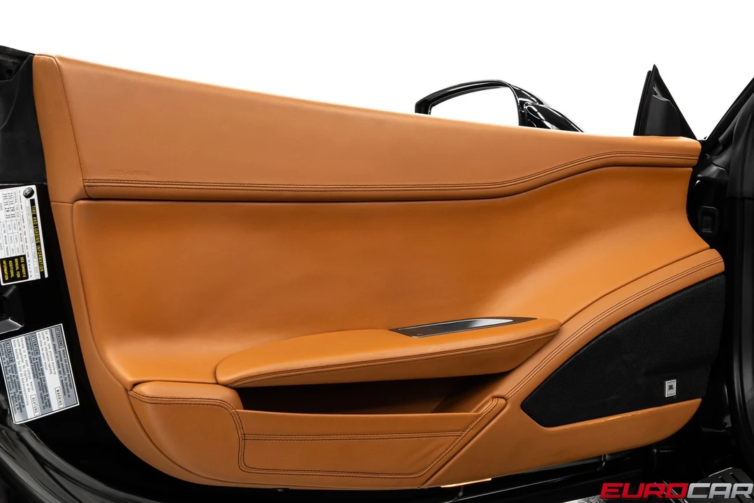 2013 Ferrari 458 Spider - Image 25 of 31
