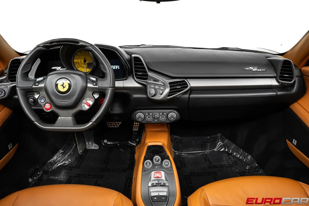 2013 Ferrari 458 Spider - Image 27 of 31
