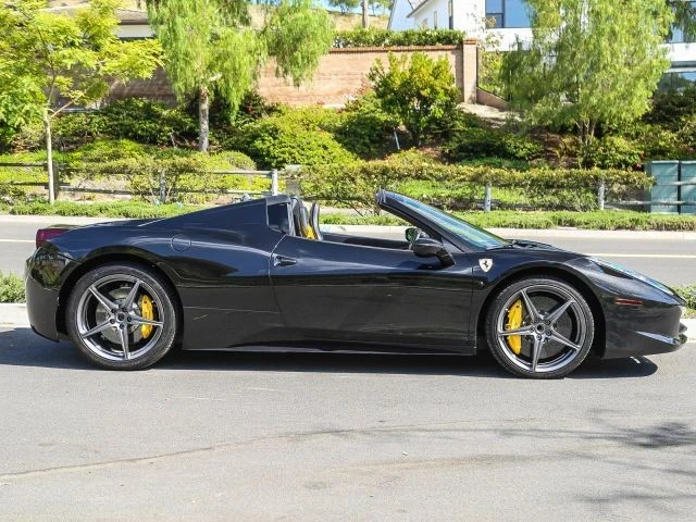 2013 Ferrari 458 Spider - Image 13 of 31