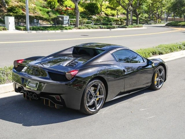 2013 Ferrari 458 Spider - Image 25 of 31