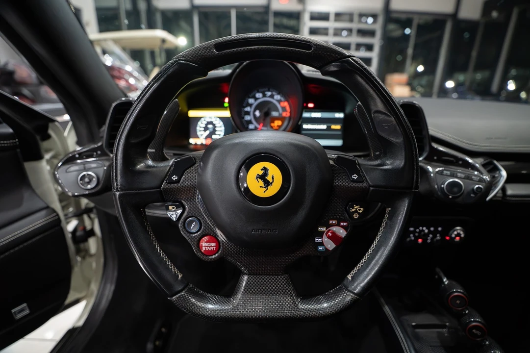 2013 Ferrari 458 Spider - Image 12 of 31