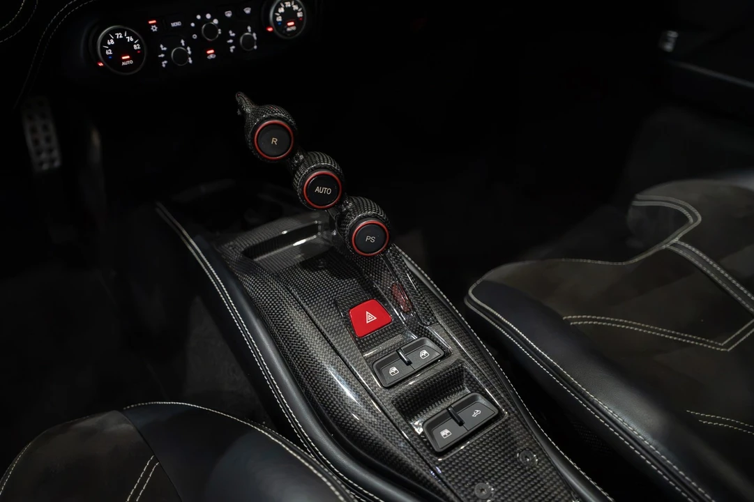 2013 Ferrari 458 Spider - Image 17 of 31