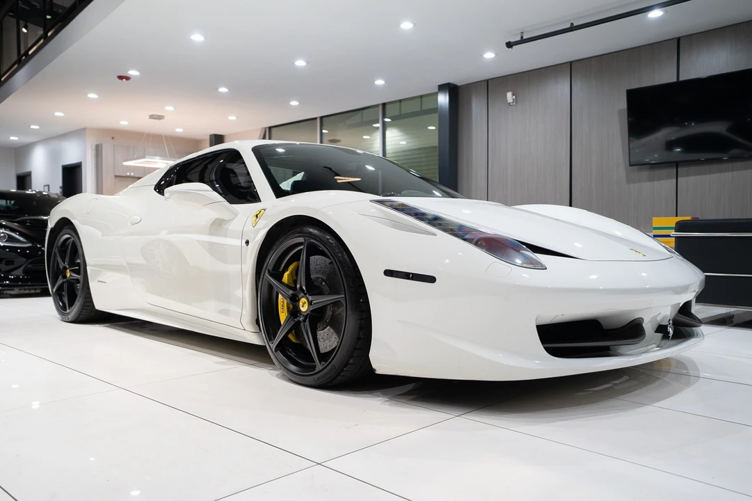 2013 Ferrari 458 Spider - Image 27 of 31
