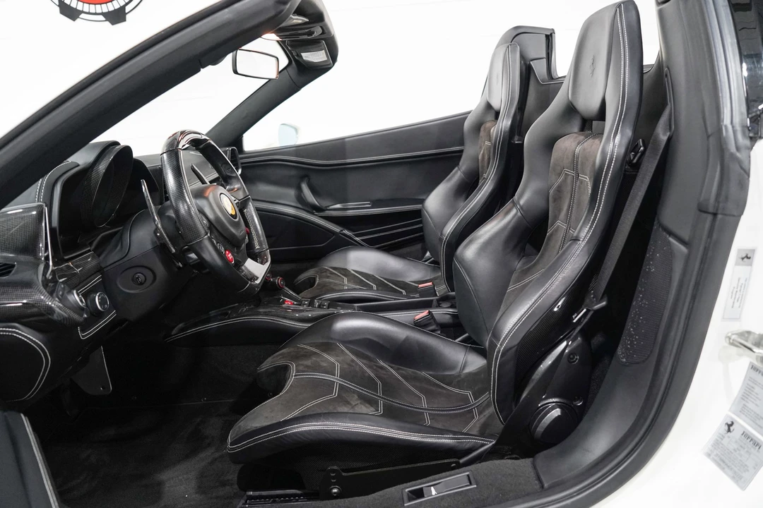 2013 Ferrari 458 Spider - Image 9 of 31