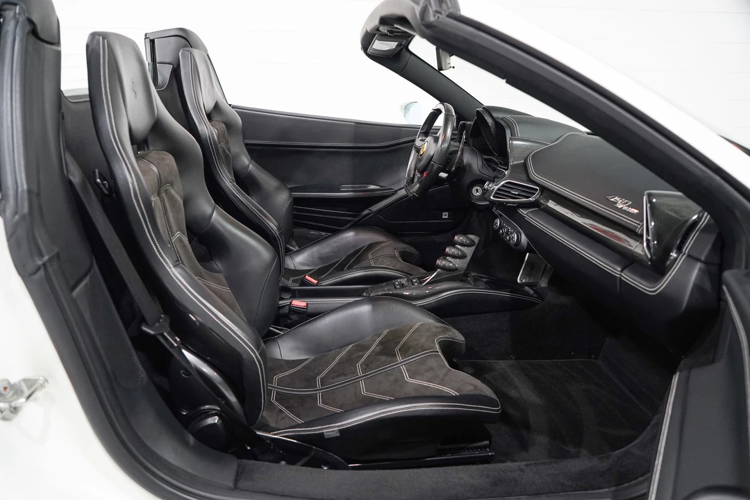 2013 Ferrari 458 Spider - Image 15 of 31