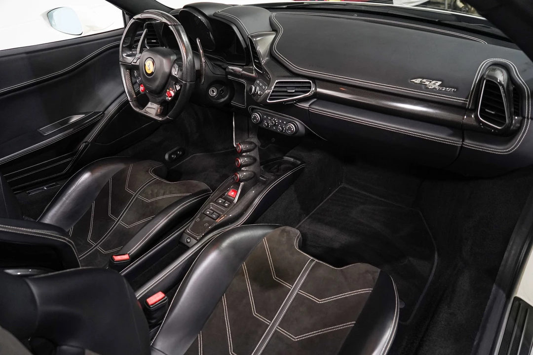2013 Ferrari 458 Spider - Image 17 of 31