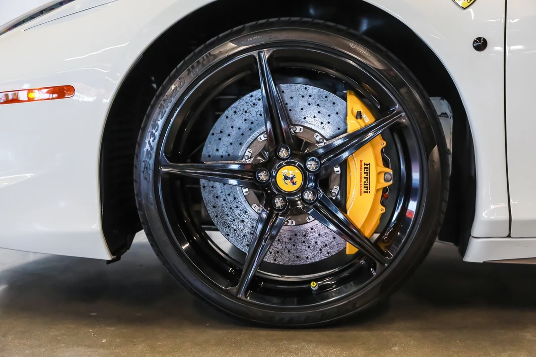 2013 Ferrari 458 Spider - Image 19 of 31
