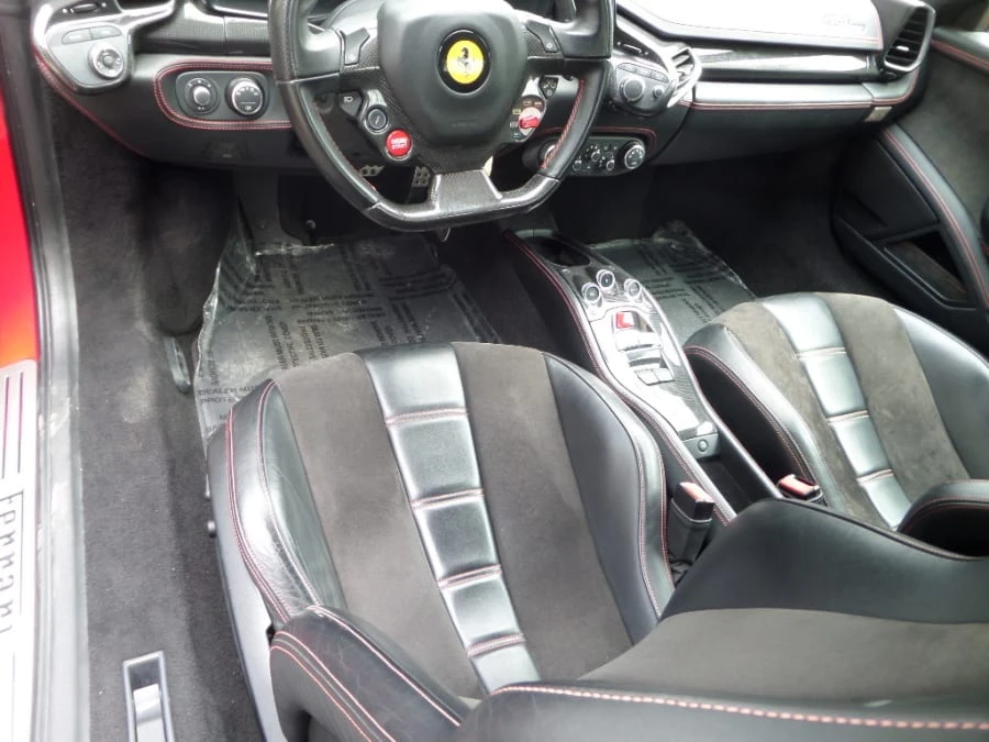 2013 Ferrari 458 Spider - Image 3 of 11