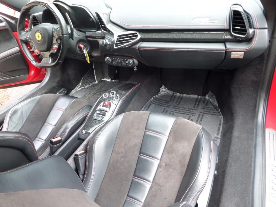 2013 Ferrari 458 Spider - Image 4 of 11