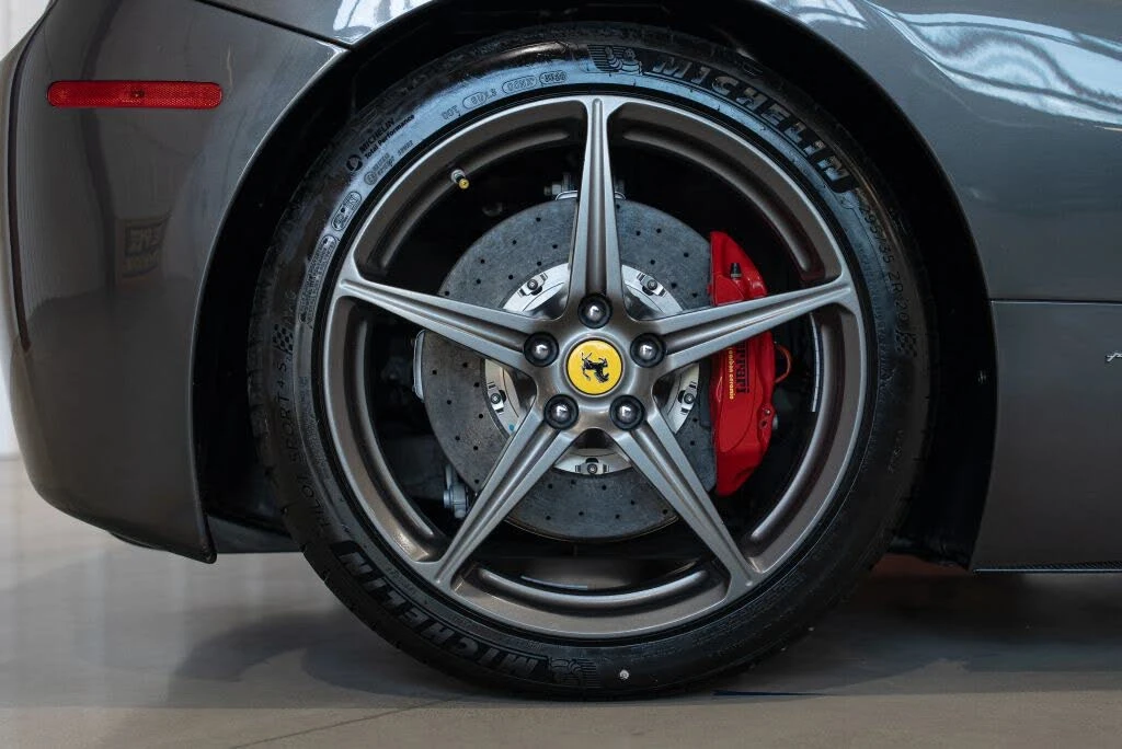 2013 Ferrari 458 Spider - Image 16 of 31