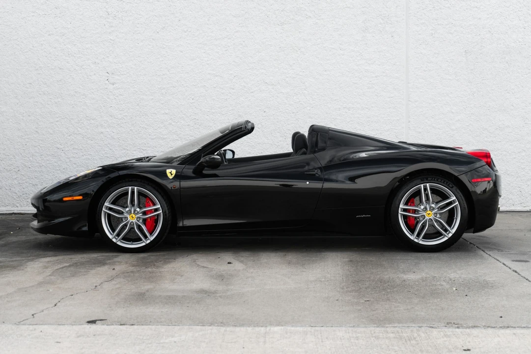 2013 Ferrari 458 Spider - Image 14 of 21