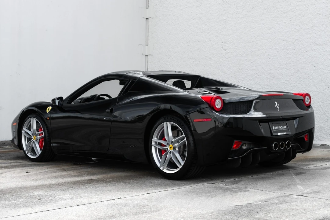 2013 Ferrari 458 Spider - Image 8 of 21