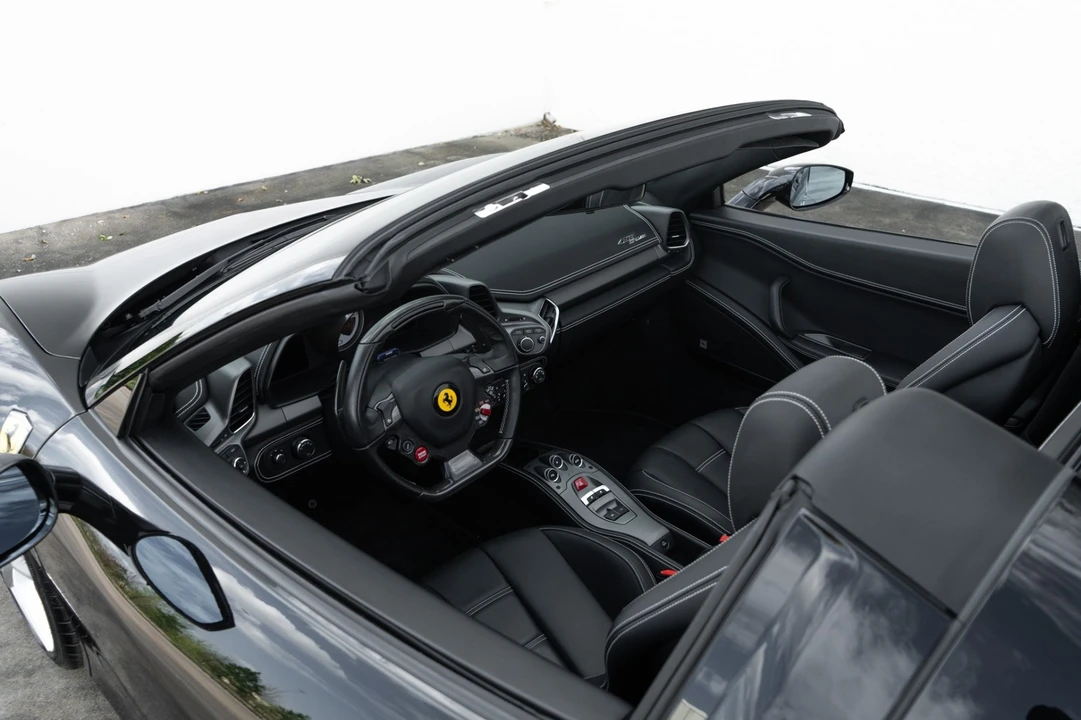 2013 Ferrari 458 Spider - Image 18 of 21