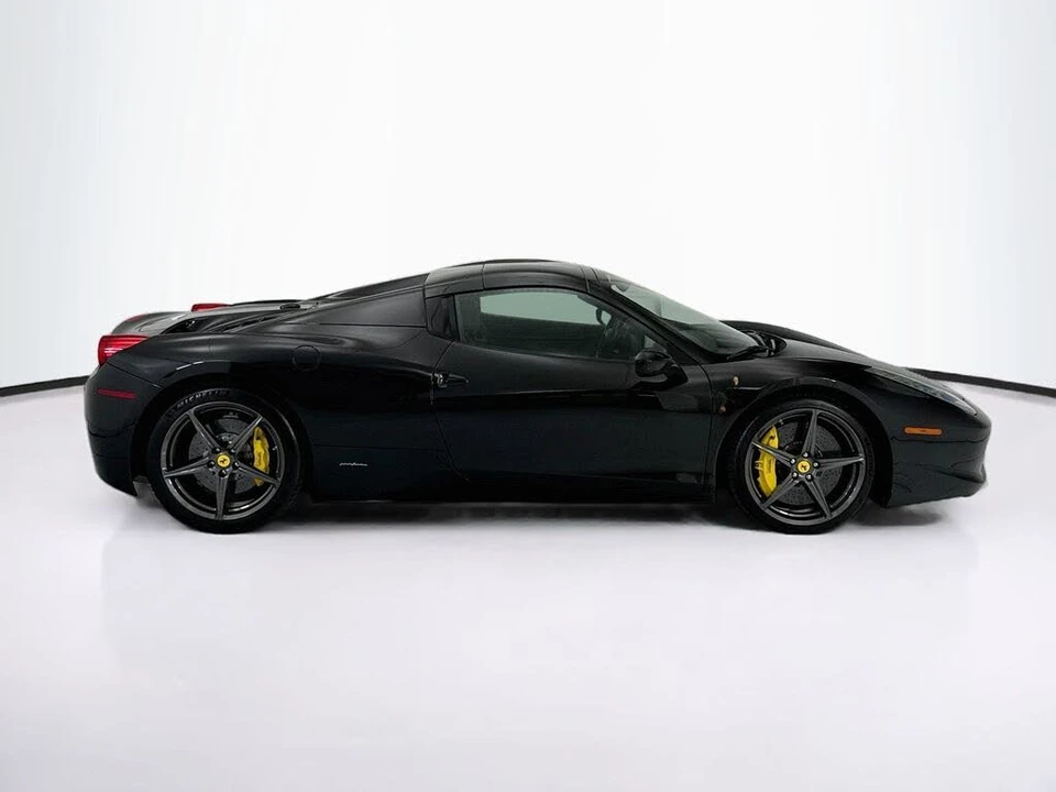 2013 Ferrari 458 Spider - Image 12 of 31