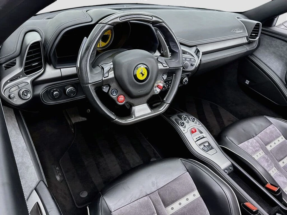 2013 Ferrari 458 Spider - Image 17 of 31