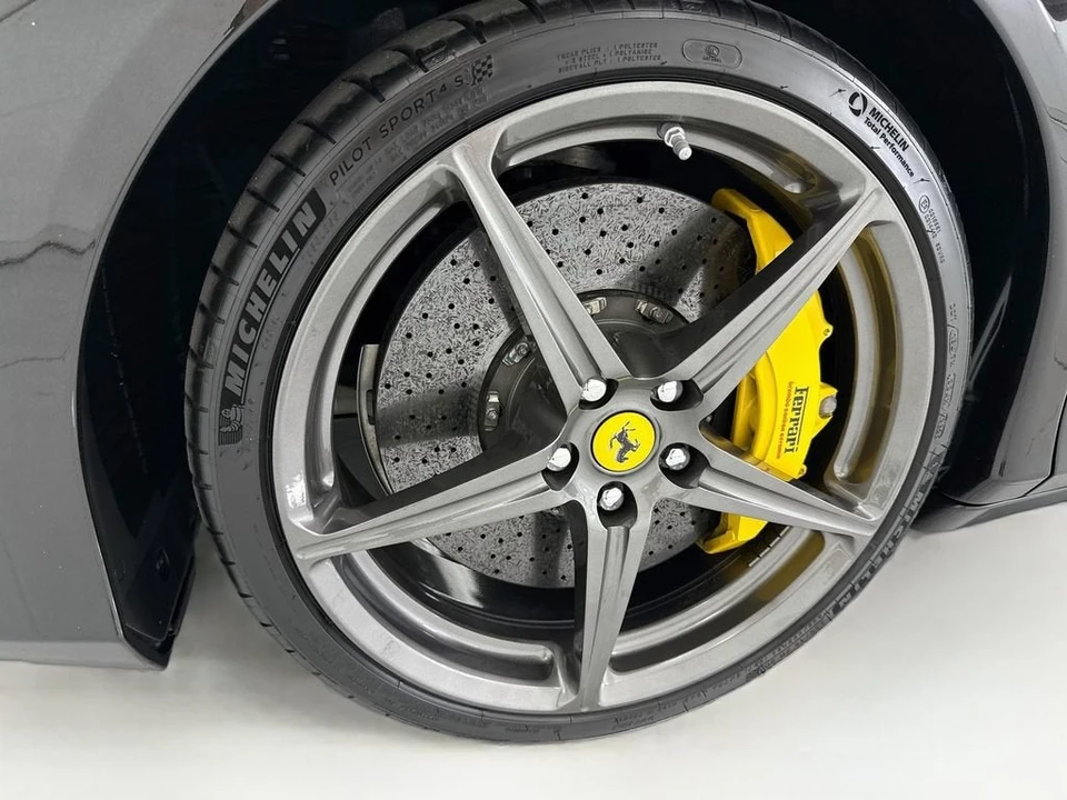 2013 Ferrari 458 Spider - Image 31 of 31