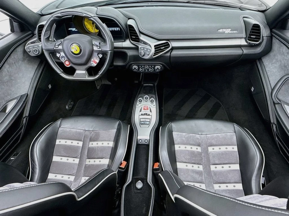 2013 Ferrari 458 Spider - Image 21 of 31