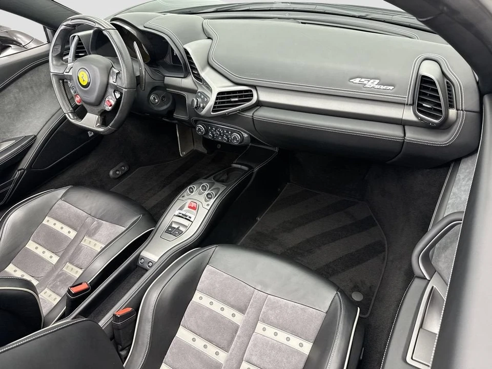 2013 Ferrari 458 Spider - Image 23 of 31