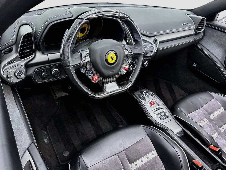 2013 Ferrari 458 Spider - Image 17 of 31