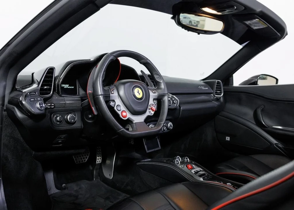 2013 Ferrari 458 Spider - Image 20 of 30
