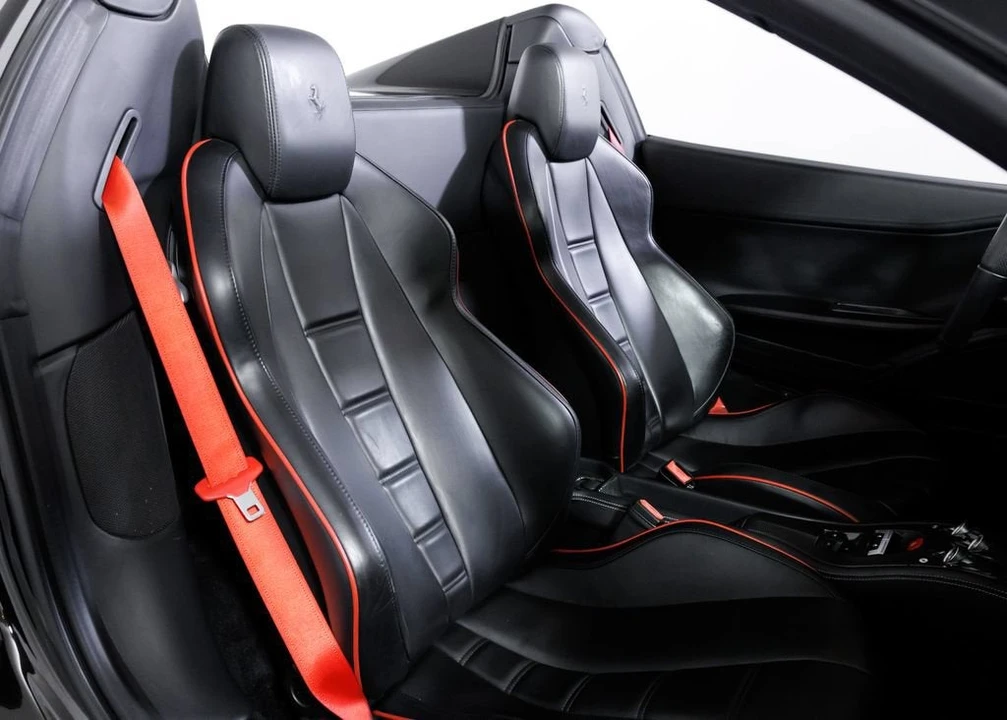 2013 Ferrari 458 Spider - Image 23 of 30