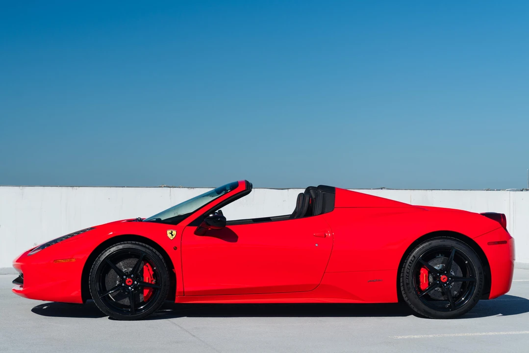 2013 Ferrari 458 Spider - Image 9 of 31