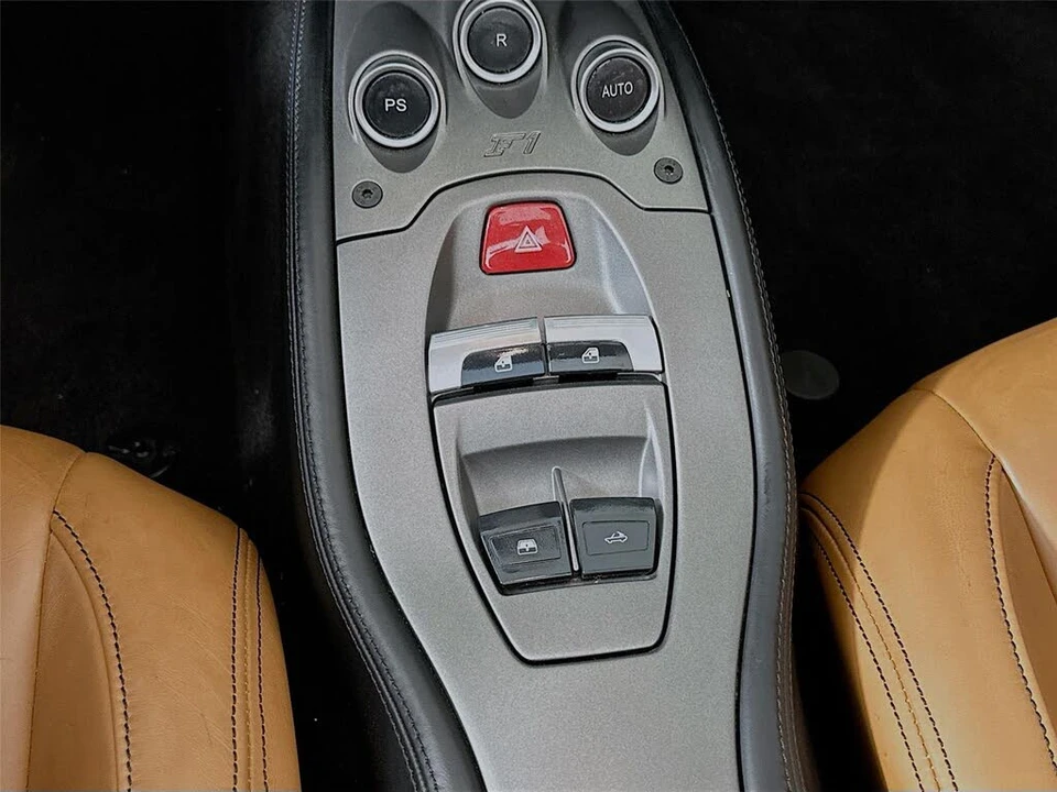 2013 Ferrari 458 Spider - Image 16 of 31