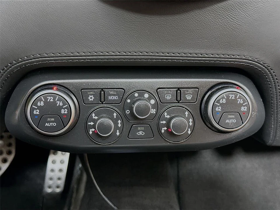 2013 Ferrari 458 Spider - Image 15 of 31