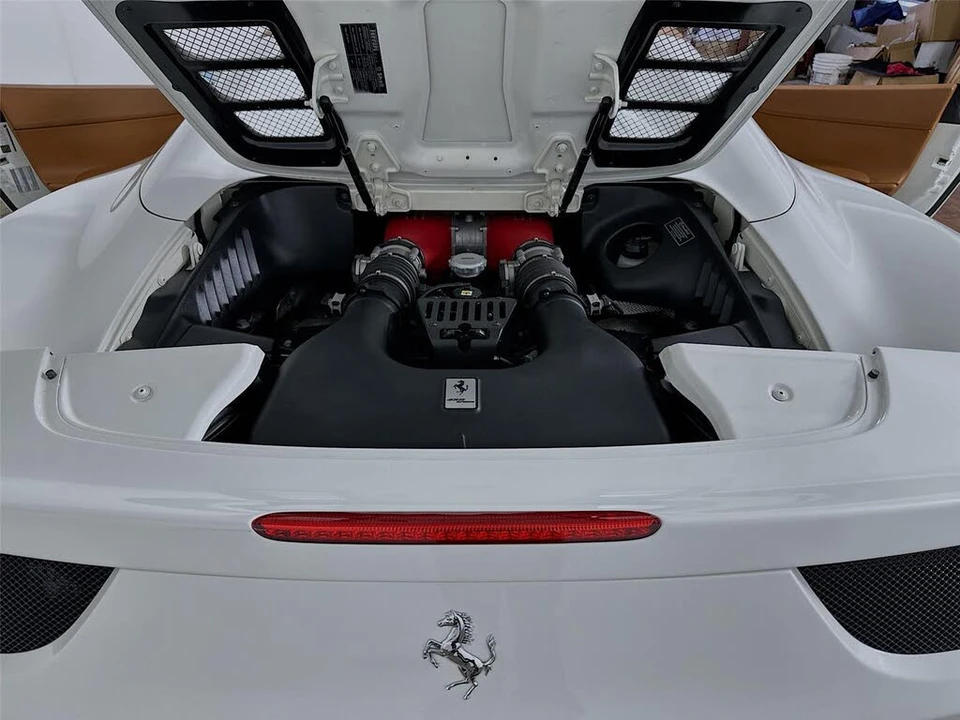 2013 Ferrari 458 Spider - Image 27 of 31