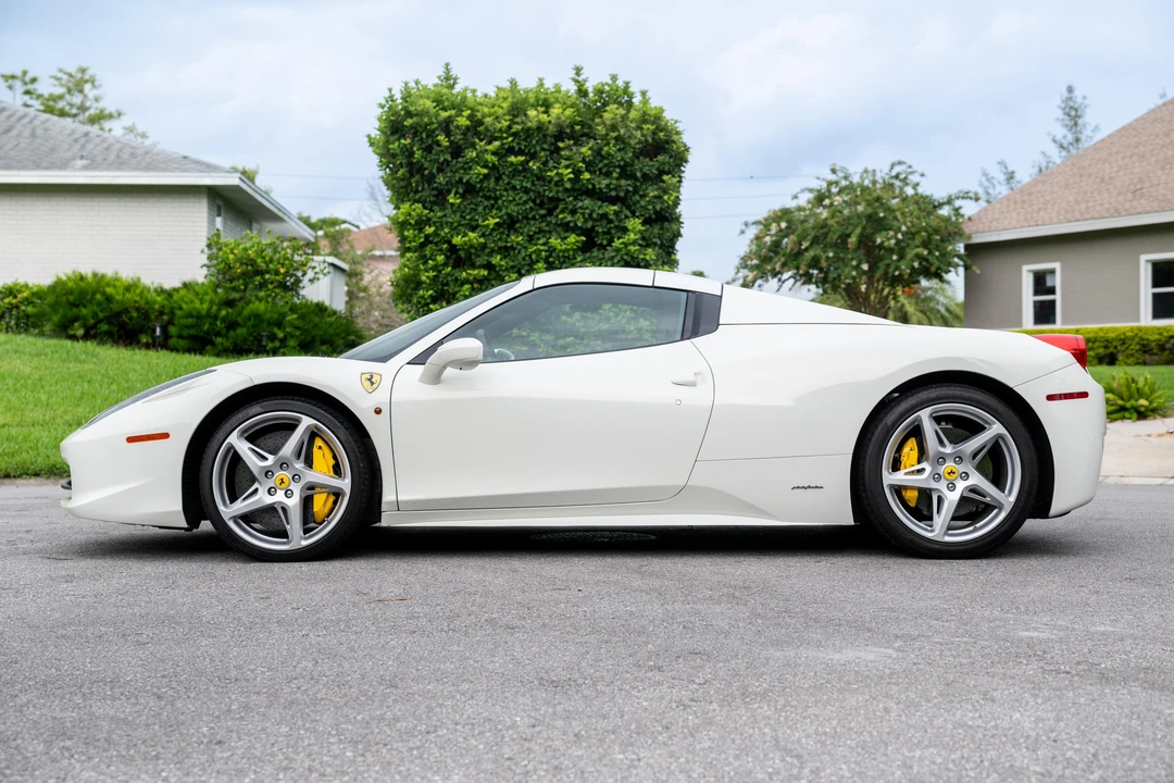 2013 Ferrari 458 Spider - Image 14 of 31