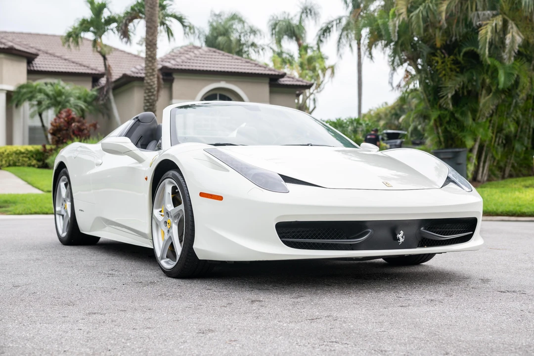2013 Ferrari 458 Spider - Image 10 of 31