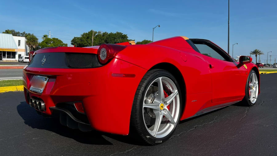 2013 Ferrari 458 Spider - Image 3 of 11
