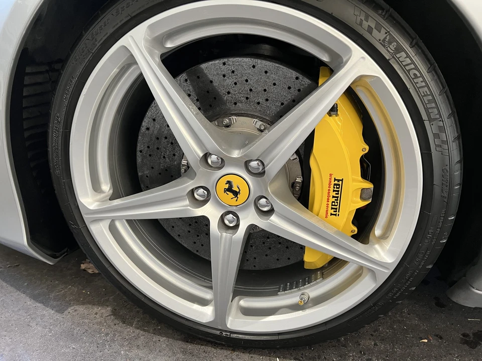 2013 Ferrari 458 Spider - Image 27 of 31