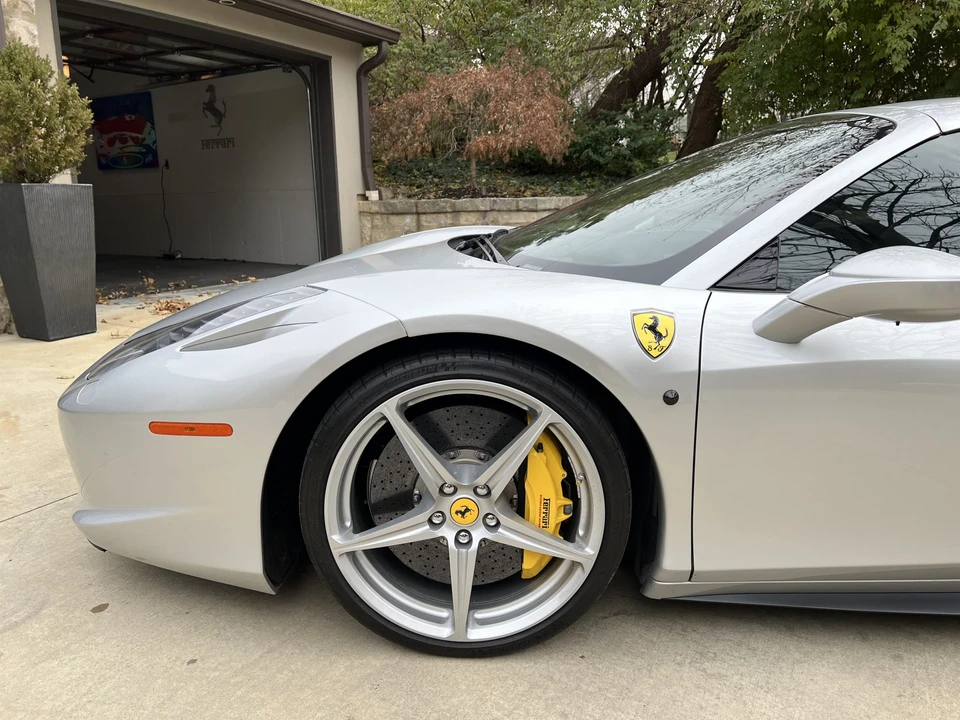 2013 Ferrari 458 Spider - Image 23 of 31