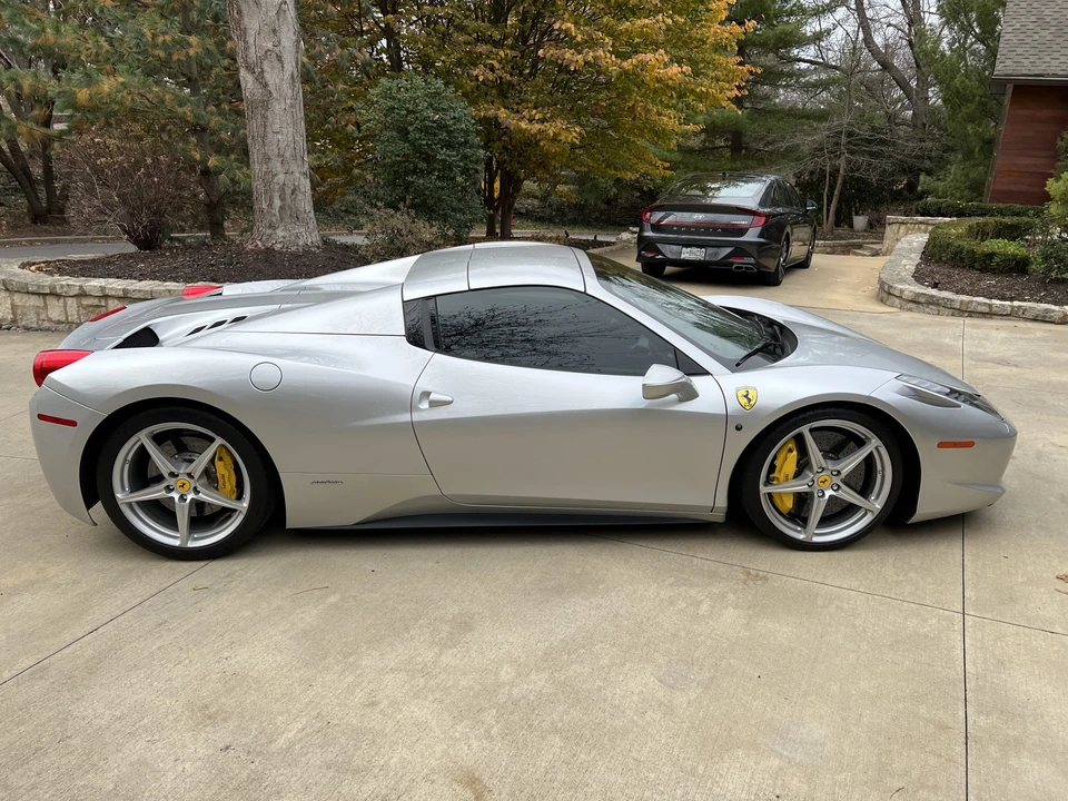2013 Ferrari 458 Spider - Image 11 of 31