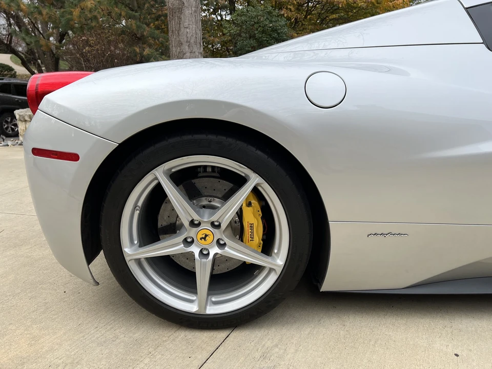 2013 Ferrari 458 Spider - Image 24 of 31