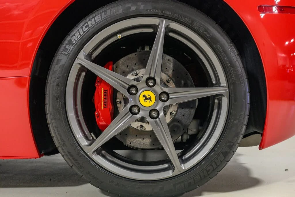 2013 Ferrari 458 Spider - Image 22 of 31