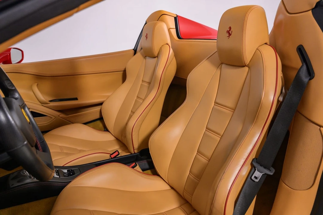 2013 Ferrari 458 Spider - Image 29 of 31