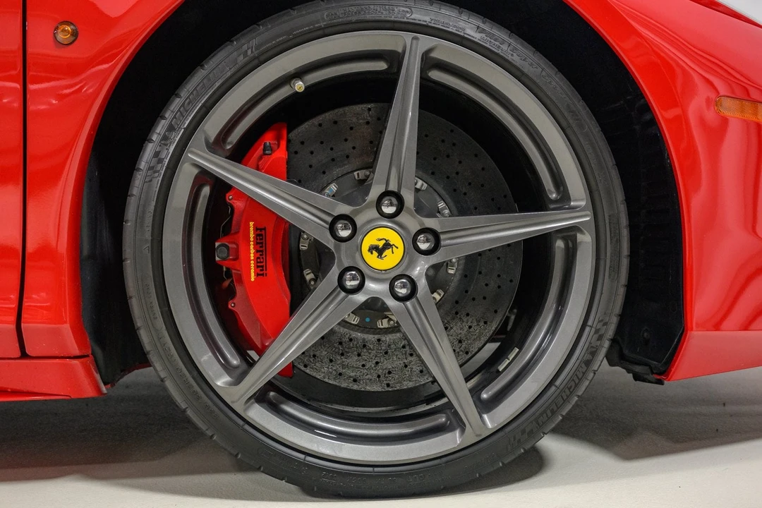 2013 Ferrari 458 Spider - Image 24 of 31