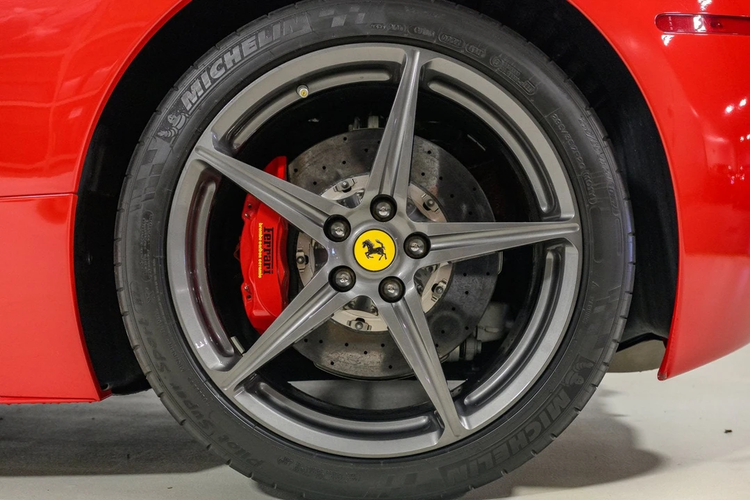 2013 Ferrari 458 Spider - Image 22 of 31
