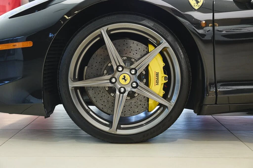 2013 Ferrari 458 Spider - Image 15 of 31