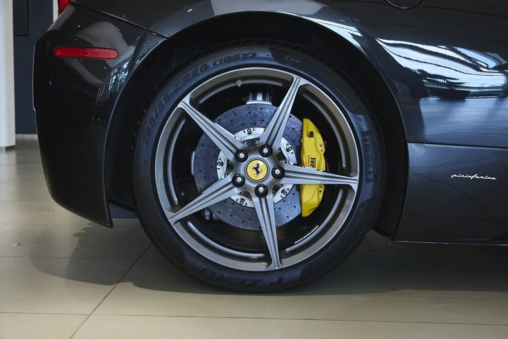 2013 Ferrari 458 Spider - Image 12 of 31