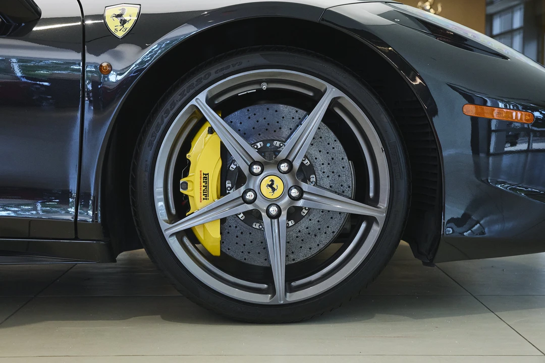 2013 Ferrari 458 Spider - Image 26 of 31
