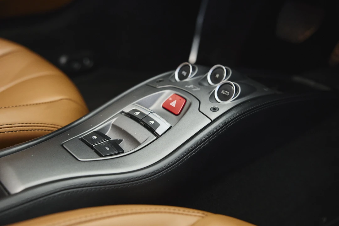 2013 Ferrari 458 Spider - Image 30 of 31