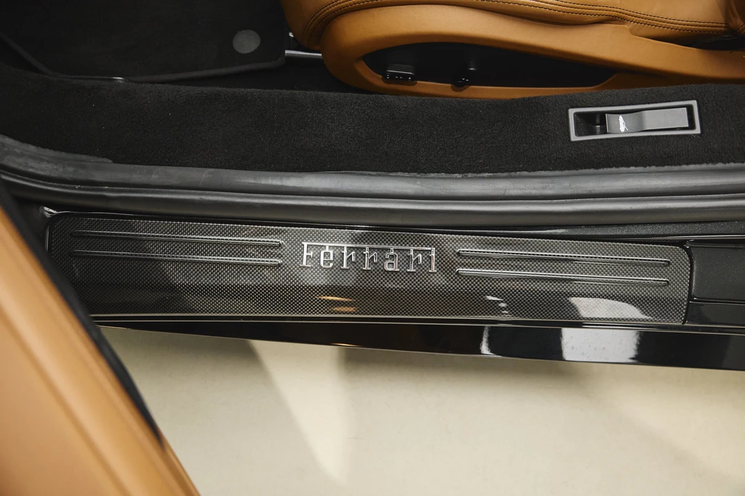 2013 Ferrari 458 Spider - Image 11 of 31