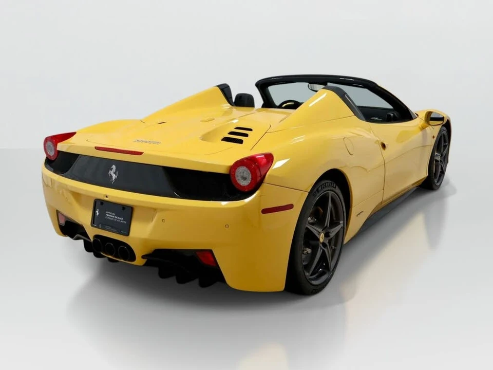 2013 Ferrari 458 Spider - Image 5 of 31