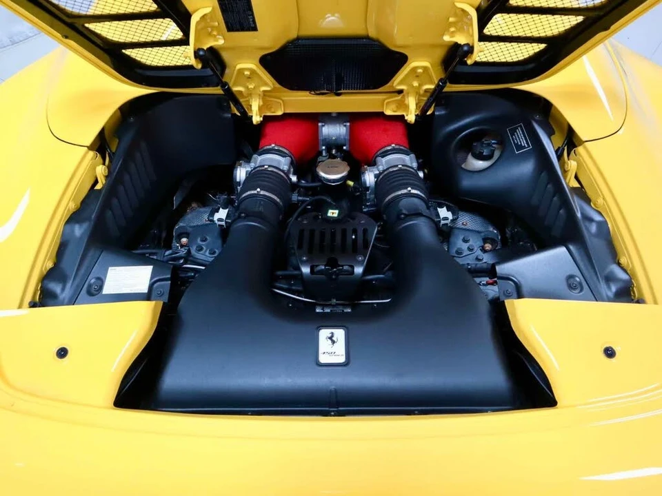 2013 Ferrari 458 Spider - Image 13 of 31