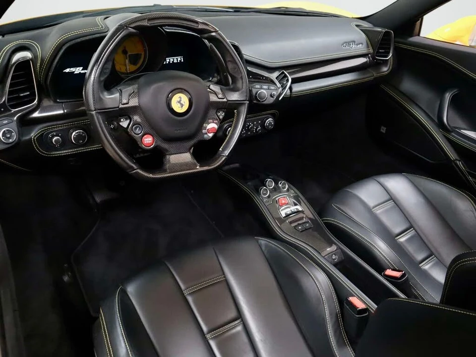2013 Ferrari 458 Spider - Image 20 of 31