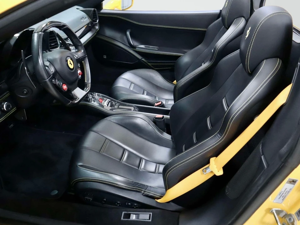 2013 Ferrari 458 Spider - Image 19 of 31